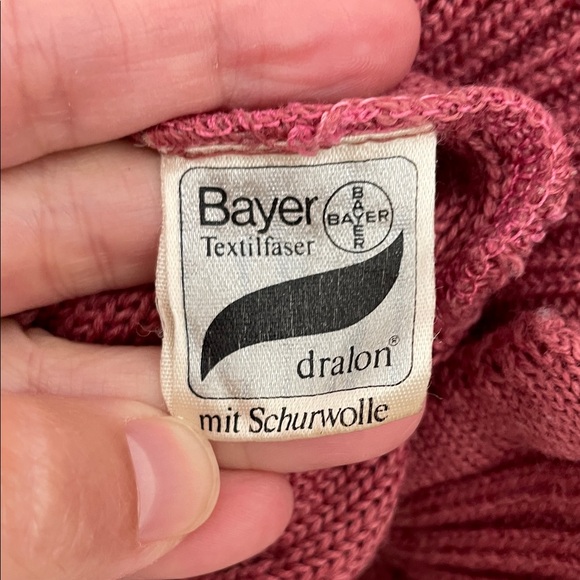 Vintage Austrian Pfister Pink Rose Embroidered Women's Cardigan Sweater size 10 - Picture 4 of 6